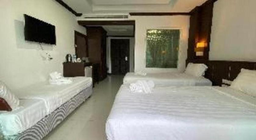 Azure Bangla Phuket Hotel Patong Exterior photo