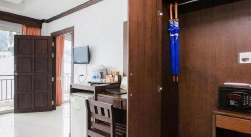 Azure Bangla Phuket Hotel Patong Exterior photo
